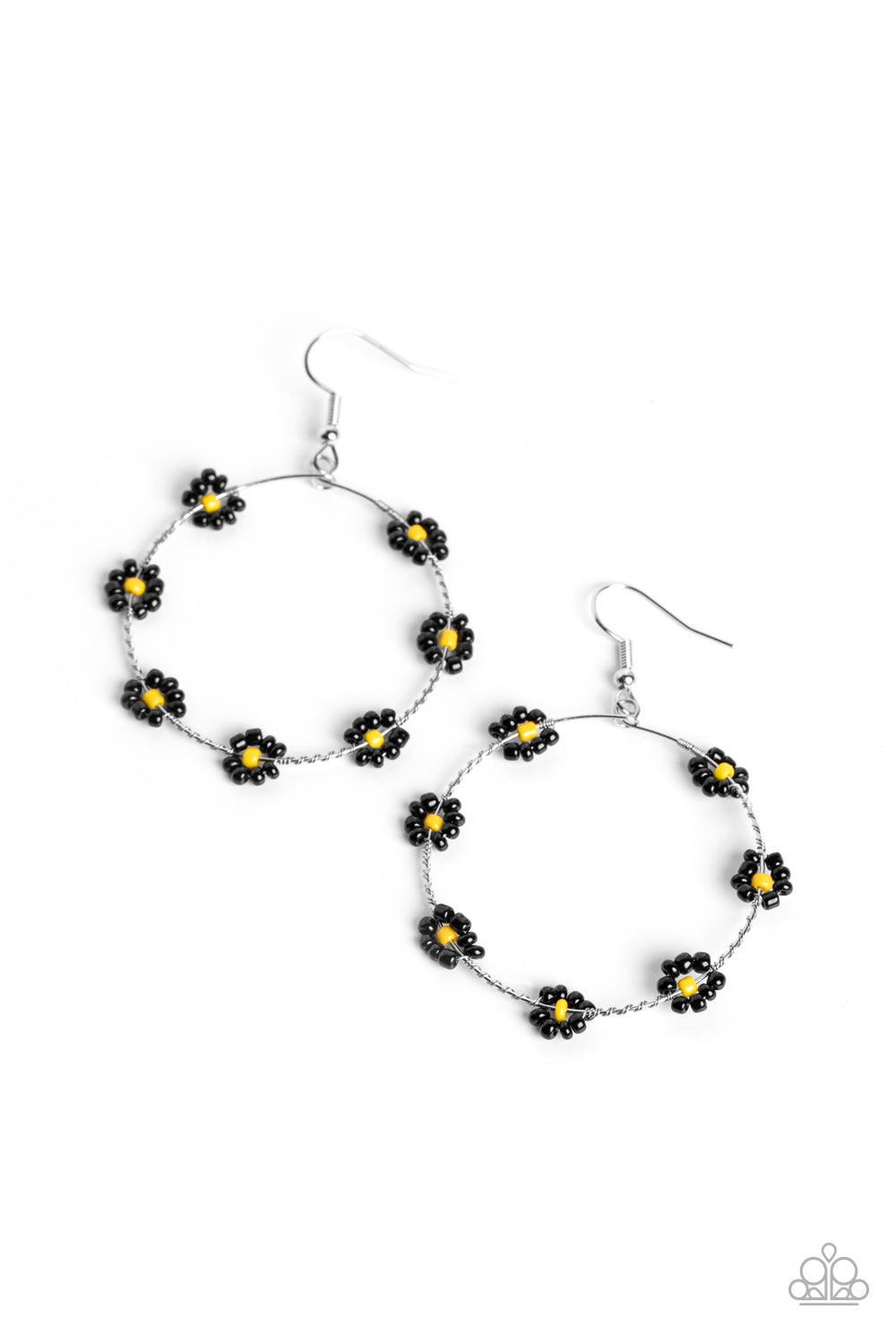 Dainty Daisies - Black