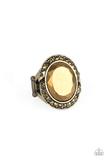 Queen Scene Brass Ring